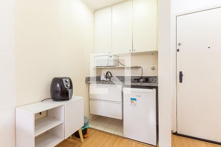 Cozinha de apartamento para alugar com 1 quarto, 33m² em Vila Uberabinha, São Paulo