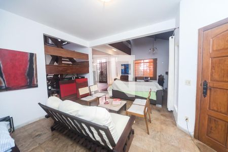 sala de casa de condomínio à venda com 5 quartos, 351m² em Condomínio Retiro das Pedras, Brumadinho