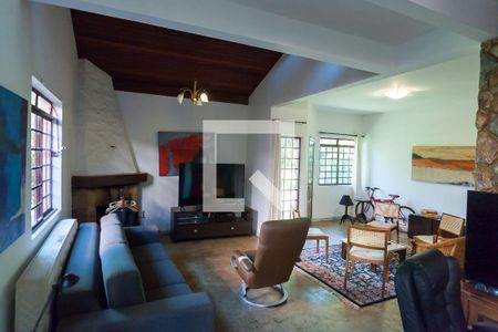 Sala de casa de condomínio à venda com 4 quartos, 351m² em Condomínio Retiro das Pedras, Brumadinho