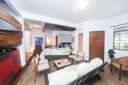 sala de casa de condomínio à venda com 5 quartos, 351m² em Condomínio Retiro das Pedras, Brumadinho