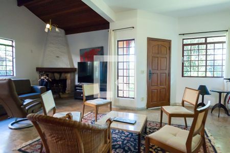 Sala de casa de condomínio à venda com 4 quartos, 351m² em Condomínio Retiro das Pedras, Brumadinho