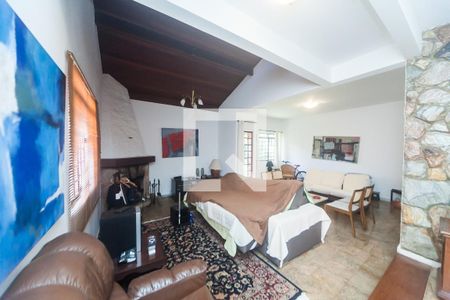 sala de casa de condomínio à venda com 5 quartos, 351m² em Condomínio Retiro das Pedras, Brumadinho
