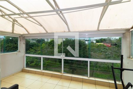 Sacada de casa para alugar com 3 quartos, 250m² em Jardim Santa Adelia, São Paulo