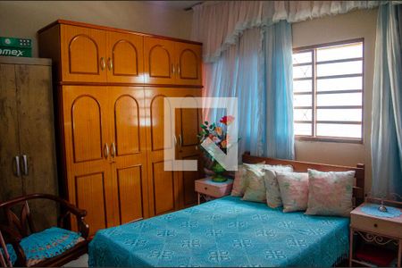 Casa à venda com 7 quartos, 350m² em Santa Genoveva, Goiânia