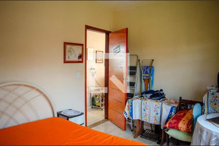 Casa à venda com 7 quartos, 350m² em Santa Genoveva, Goiânia