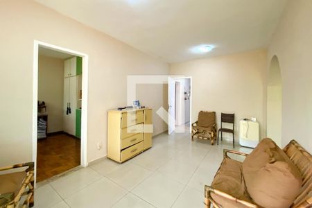 Sala de casa à venda com 3 quartos, 400m² em Alto dos Pinheiros, Belo Horizonte