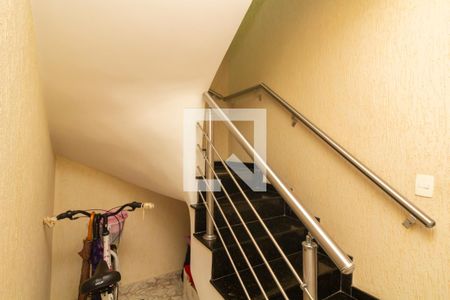 Escada de casa à venda com 3 quartos, 330m² em Cidade Líder, São Paulo