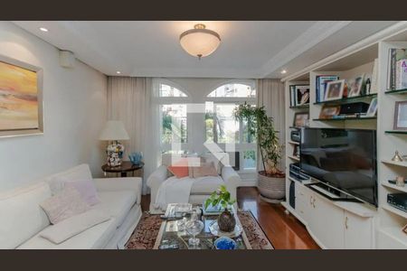 Sala de apartamento para alugar com 3 quartos, 121m² em Petrópolis, Porto Alegre