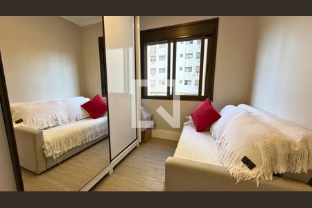 Quarto 3 de apartamento para alugar com 3 quartos, 97m² em Jardim Lindóia, Porto Alegre