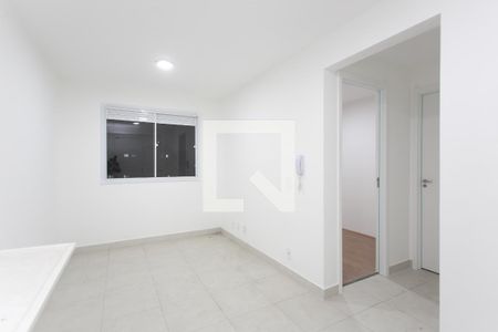 Sala / Cozinha de apartamento para alugar com 2 quartos, 32m² em Vila Carmosina, São Paulo
