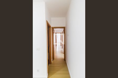Corredor de apartamento para alugar com 3 quartos, 113m² em Residencial Tambore Iii, Santana de Parnaíba