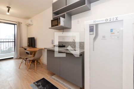 Studio de kitnet/studio para alugar com 1 quarto, 25m² em Jardim das Acacias, São Paulo