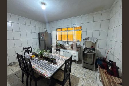 Cozinha de casa à venda com 4 quartos, 250m² em Conjunto Habitacional Aguia de Haia, São Paulo