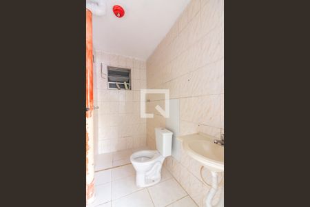 Banheiro de casa para alugar com 1 quarto, 42m² em Veloso, Osasco