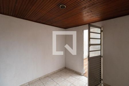 Quarto 2 de casa para alugar com 2 quartos, 52m² em Conjunto Residencial Prestes Maia, São Paulo