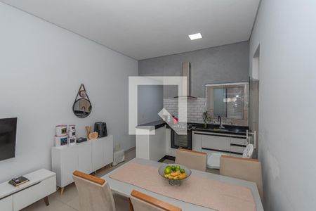 Sala de Estar/Jantar/Cozinha  de casa para alugar com 2 quartos, 61m² em Parque Residencial Salerno (nova Veneza), Sumaré