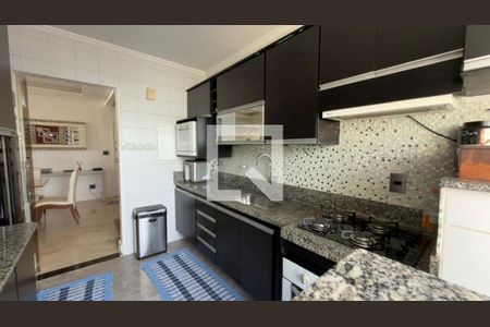 Cozinha de apartamento para alugar com 3 quartos, 160m² em Buritis, Belo Horizonte