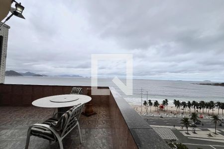 Vista da sala  de apartamento para alugar com 3 quartos, 200m² em Copacabana, Rio de Janeiro