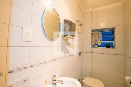 Lavabo 1 de casa à venda com 3 quartos, 268m² em Vila Assunção, Santo André