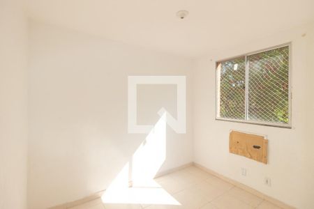 Quarto 1 de apartamento para alugar com 2 quartos, 40m² em Paciência, Rio de Janeiro