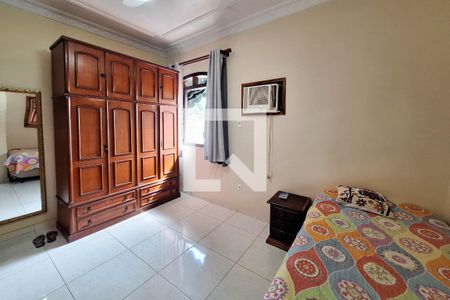 Quarto 1 de casa à venda com 2 quartos, 65m² em São Lourenço, Niterói