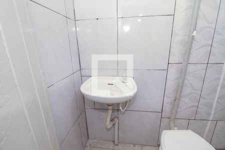 Banheiro de casa para alugar com 1 quarto, 50m² em Jardim Peri, São Paulo
