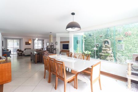 Sala de casa à venda com 4 quartos, 319m² em Jardim Virginia Bianca, São Paulo
