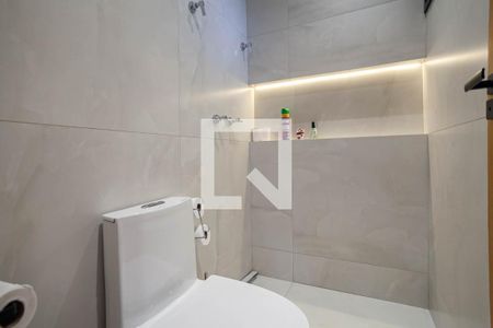 Banheiro social 1 de casa à venda com 4 quartos, 360m² em Xangrilá (justinópolis), Contagem