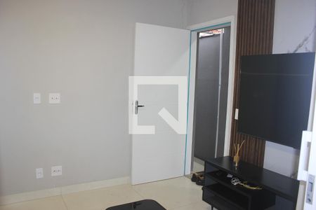Sala de casa para alugar com 2 quartos, 250m² em Vila Leda, Guarulhos