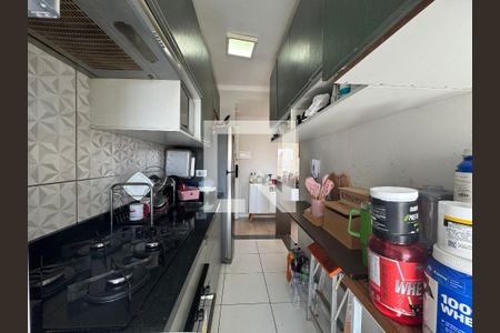 Cozinha de apartamento à venda com 2 quartos, 50m² em Jardim Roberto, Osasco