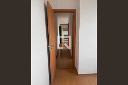 Corredor de apartamento à venda com 2 quartos, 43m² em Jardim Novo Mundo, Goiânia