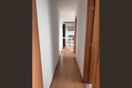 Corredor de apartamento à venda com 2 quartos, 43m² em Jardim Novo Mundo, Goiânia