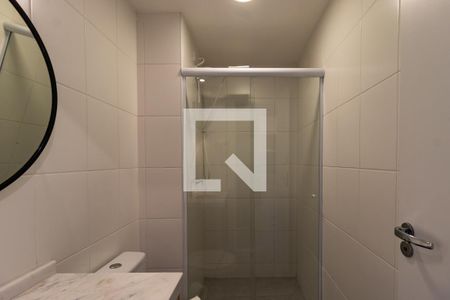 Banheiro de kitnet/studio para alugar com 1 quarto, 25m² em Barra Funda, São Paulo