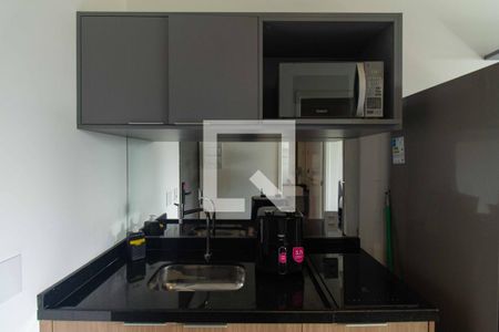 Cozinha de kitnet/studio para alugar com 0 quarto, 26m² em Paraíso, São Paulo