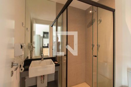 Banheiro de kitnet/studio para alugar com 0 quarto, 26m² em Paraíso, São Paulo