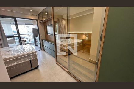Studio de kitnet/studio para alugar com 1 quarto, 31m² em Jardim das Acacias, São Paulo