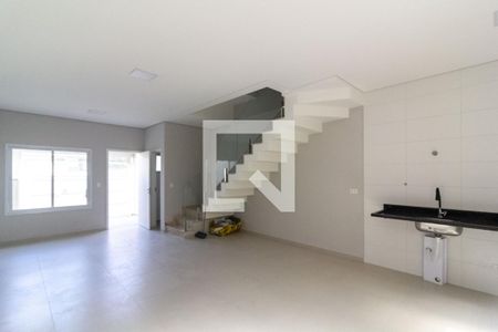 Sala integrada com Cozinha de casa à venda com 3 quartos, 100m² em Vila Constanca, São Paulo