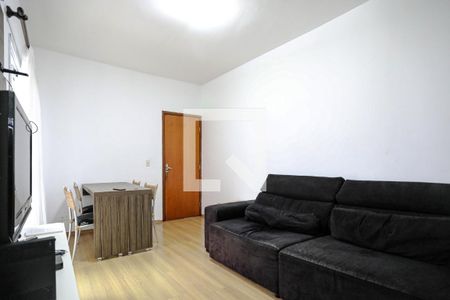 Sala de apartamento para alugar com 2 quartos, 50m² em Jardim Marica, Mogi das Cruzes