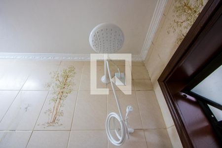Banheiro de kitnet/studio para alugar com 1 quarto, 12m² em Campestre, Santo André