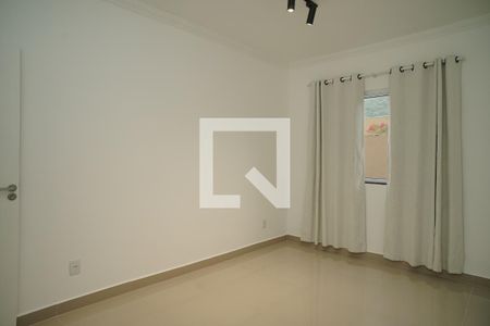 Quarto 1 de casa de condomínio para alugar com 4 quartos, 200m² em Ubatiba, Maricá