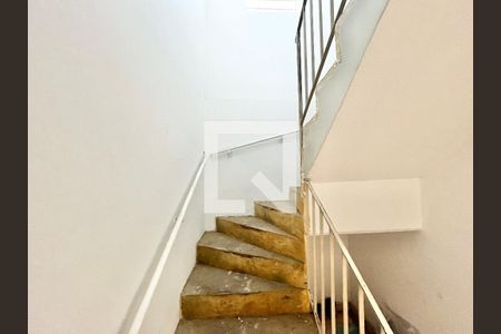 Escada de casa à venda com 4 quartos, 125m² em Jardim Peri, São Paulo