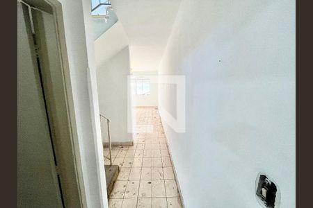 Corredor de casa à venda com 4 quartos, 125m² em Jardim Peri, São Paulo