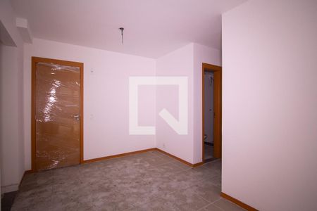 Sala de apartamento para alugar com 2 quartos, 51m² em Vista Alegre, São Gonçalo