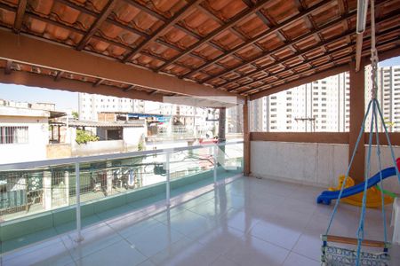 Varanda do Quarto 1 de casa à venda com 3 quartos, 200m² em Vila Bruna, São Paulo