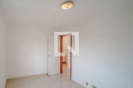 Quarto 1 de apartamento à venda com 3 quartos, 70m² em Jardim Luísa, São Paulo
