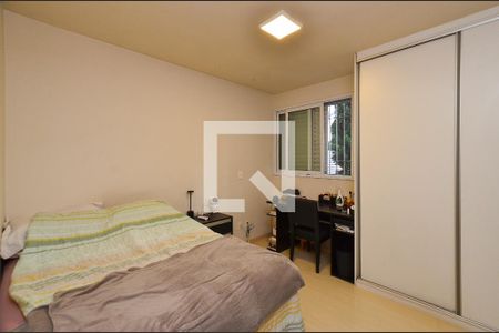 Suíte de apartamento à venda com 2 quartos, 108m² em Santo Antônio, Belo Horizonte