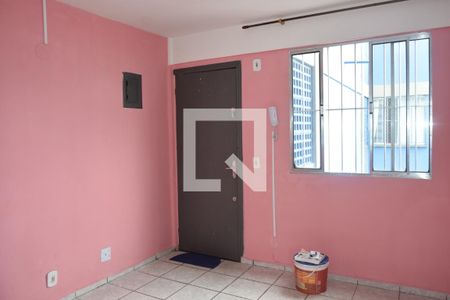 Sala de apartamento para alugar com 2 quartos, 49m² em Parque Pirajussara, Embu das Artes