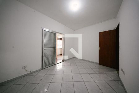 Quarto 1 de casa para alugar com 2 quartos, 71m² em Jardim Eliane, São Paulo