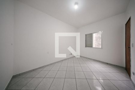 Quarto 2 de casa para alugar com 2 quartos, 71m² em Jardim Eliane, São Paulo
