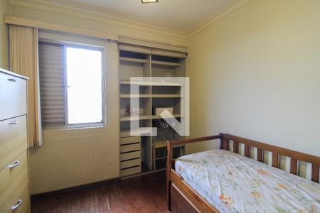 Quarto 1 de apartamento para alugar com 2 quartos, 75m² em Vila Albano, São Paulo